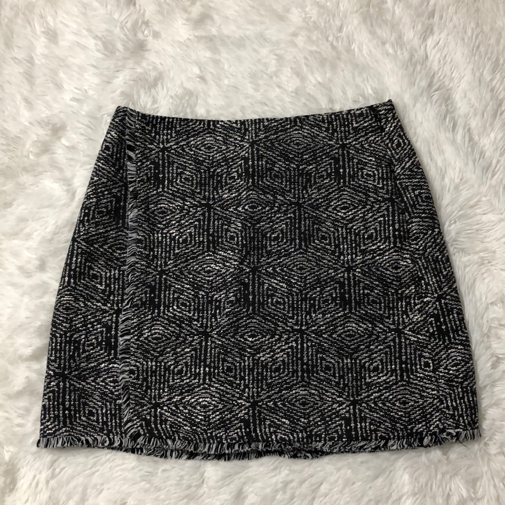 Banana Republic Factory Black and White Mini Skirt
